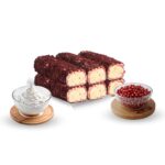 حلقوم مزين بالرمان محشو بالبندق والكريمة