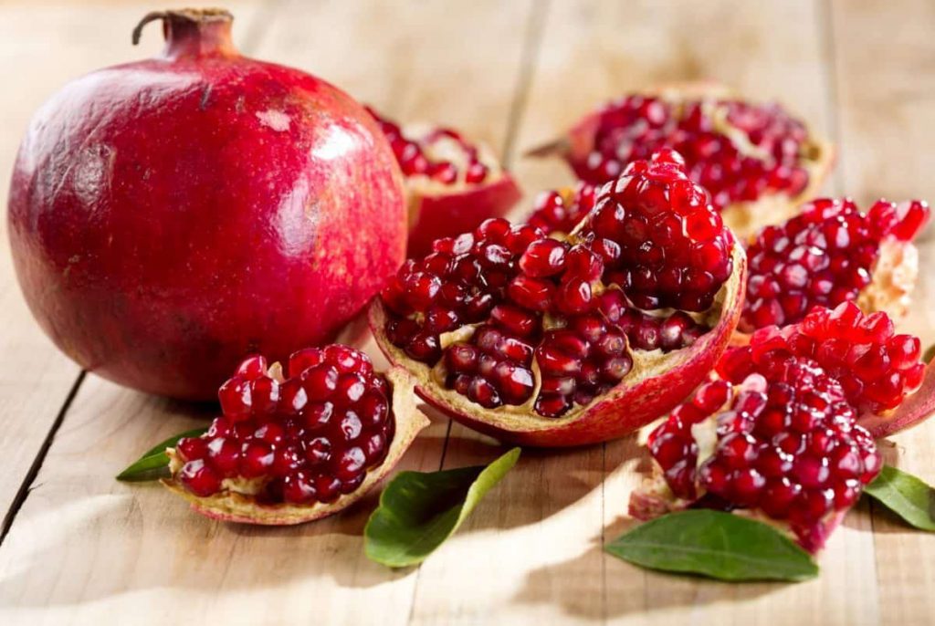 Benefits of eating pomegranate daily