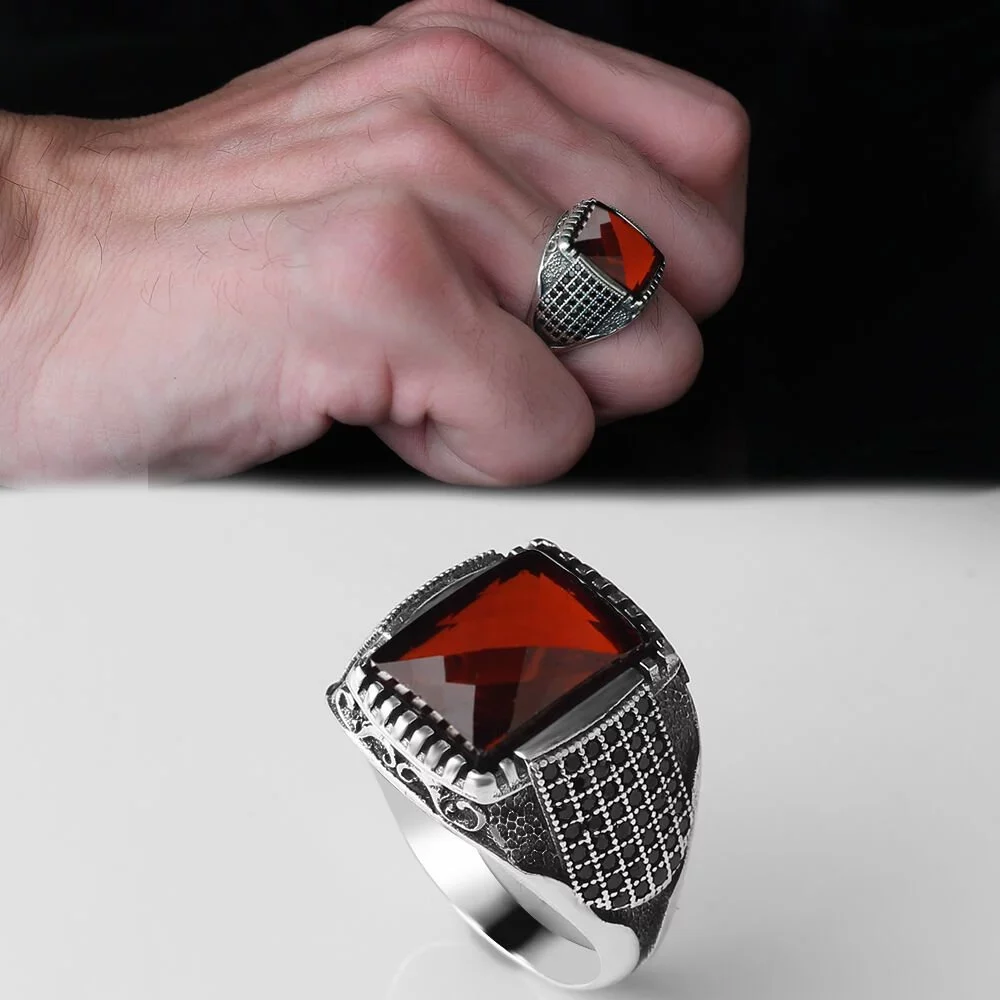 خاتم رجالي فضة عيار 925 بحجر الزركون الأحمر