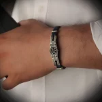 ⁦سوار جلدي من الفضة الإسترليني 925 للرجال من Rudder⁩ - الصورة ⁦3⁩