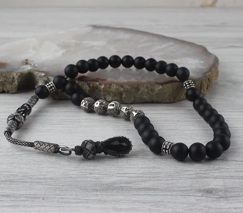 سبحة رجالية فخمة من حجر أونيكس غير اللامع