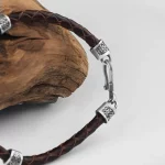 ⁦سوار جلد من الفضة الإسترليني 925 منقوش للرجال⁩ - الصورة ⁦2⁩