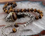 سبحة وخاتم فضة بحجر عين النمر البني مع أمكانية كتابة الاسم 